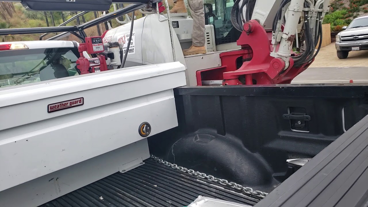 Fuel Transfer into Excavator